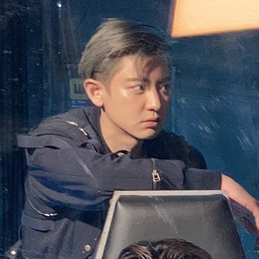 low quality chanyeol tweet media