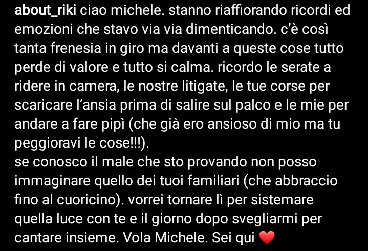 _oneilem_'s tweet photo. "Vorrei ritornare li per sistemare quella luce con te e il giorno dopo svegliarmi per cantare insieme"
💔
#michelemerlo https://t.co/EIiAQ4aRWP