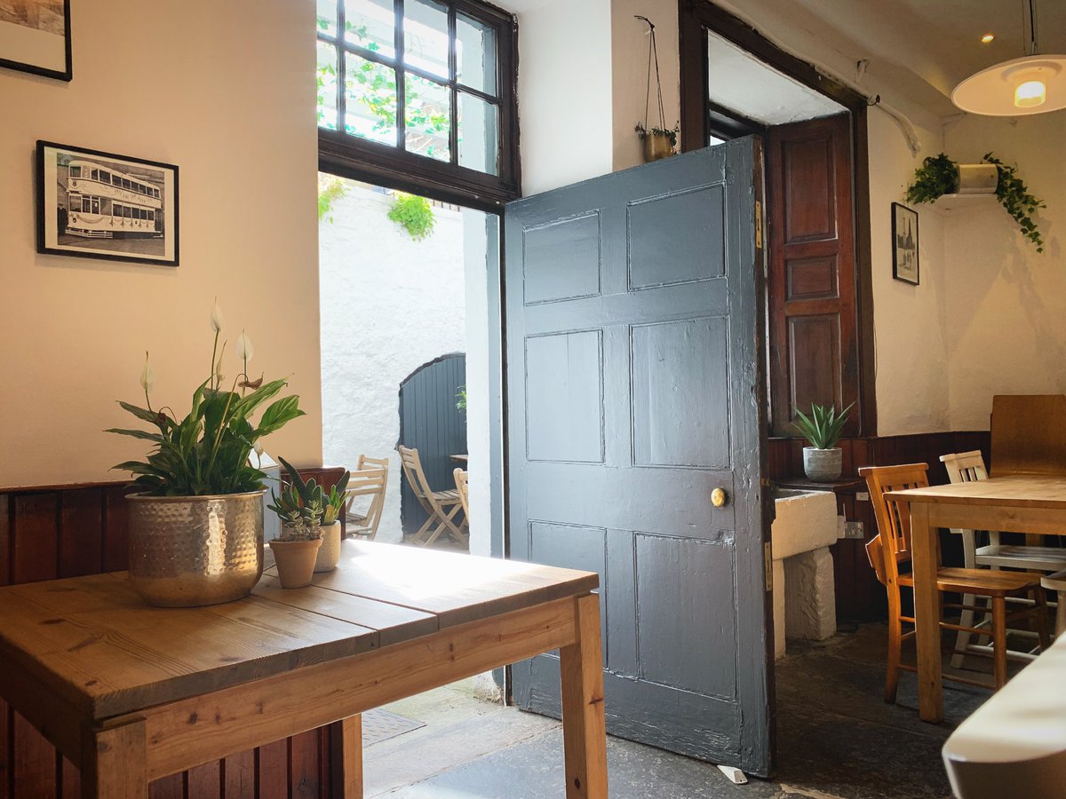 Hey lovelies, just a wee reminder that it’s absolutely fine to cancel your table if you can’t make it 🥰 we understand that life happens but we hugely appreciate the heads up. Please just call or email us anytime prior to your booking and this means we can create availability