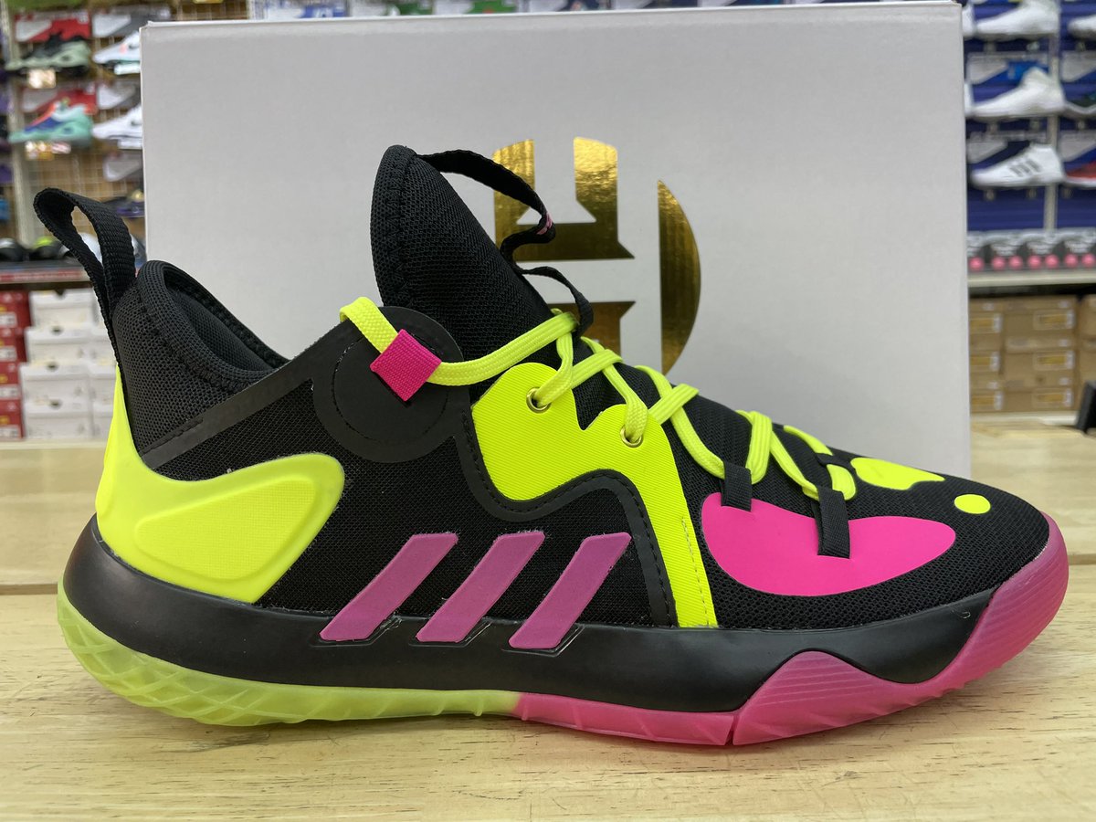 gallery2basket's tweet photo. 【新商品入荷】
adidas Harden Stepback 2
(GZ2955)
https://t.co/hnBlYqMPeT
#gallery2 #ギャラリー2 #ギャラ2 #バスケットボール #バスケ #basketball #adidas #adidasbasketball #jamesharden #hardenvol5 #hardenstepback2 #WeGoHard #nba #買いたいより会いたい #そんなお店を目指して https://t.co/ZHKYHkLfQk