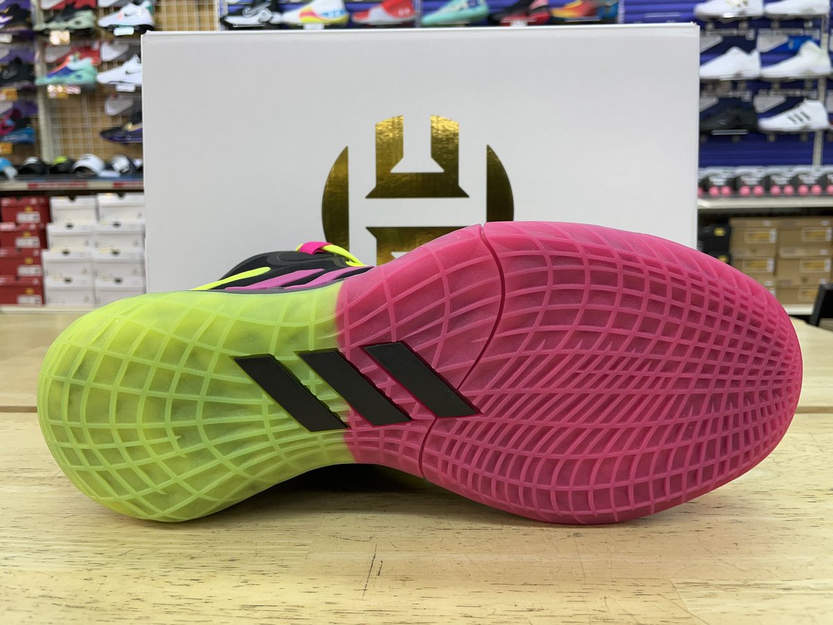 gallery2basket's tweet photo. 【新商品入荷】
adidas Harden Stepback 2
(GZ2955)
https://t.co/hnBlYqMPeT
#gallery2 #ギャラリー2 #ギャラ2 #バスケットボール #バスケ #basketball #adidas #adidasbasketball #jamesharden #hardenvol5 #hardenstepback2 #WeGoHard #nba #買いたいより会いたい #そんなお店を目指して https://t.co/ZHKYHkLfQk