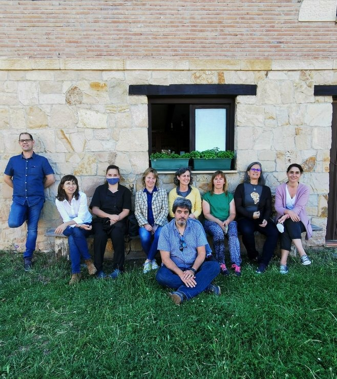 💪 ¡Exitazo las segundas Demanda Con-vivencias!

Este fin de semana en la <a href="/casaruralchanin/">CasaRural_CHANIN</a> con @pixeldeplata y <a href="/fanialoniz/">Estefania Alonso</a> se ha celebrado el segundo taller de este grupo de El Valle Digital. La gente ha salido encantada. Solo hay que ver las caras… 😄