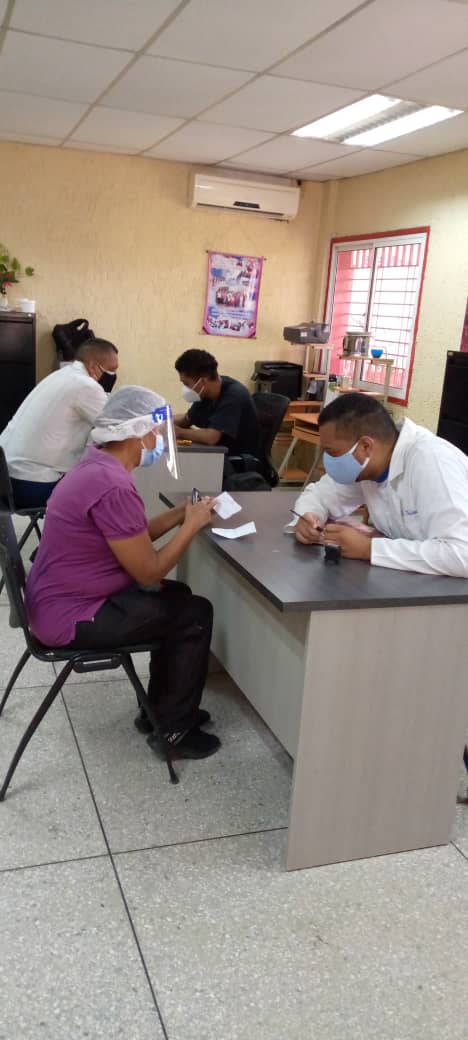#SabiasQué | En los Centros de Servicios Sociales, brinda protección y atención integral a los adultos mayores. #LaFamiliaQueProtege #VenezuelaPatriota  <a href="/NicolasMaduro/">Nicolás Maduro</a> <a href="/Maga_Vina/">Magally Viña</a> <a href="/vmsfelicidad/">Viceministerio para la Suprema Felicidad Social</a>  <a href="/ViceSocialT_ve/">Vice Social y Territorial</a>