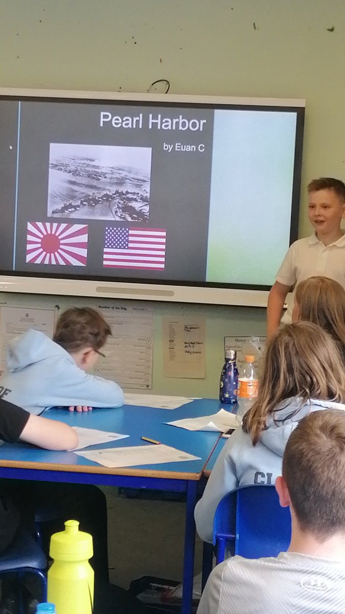MrsMcGuireAnto's tweet photo. An exciting class talk all about Pearl Harbour. 😁 https://t.co/2b1t3cJ0OQ