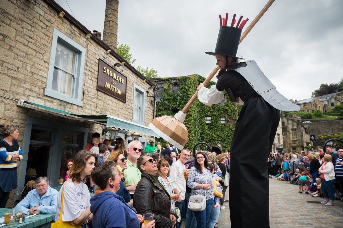 HmadeParade's tweet photo. One week until our STILTING CLASSES begin!!Very exciting to be working with actual real-life lovely people again!

Start date is MONDAY 14th JUNE, booking link and details in bio.
#stiltwalkers #stiltwalking #stiltwalkingclasses #hebdenbridge https://t.co/f3S3AV7tKD