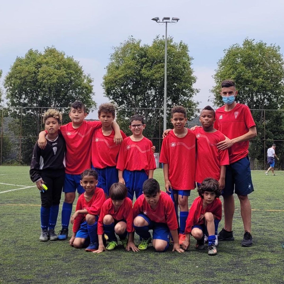 🔵⚪️ [BENJAMIN FCF]

👉🏽 Nuestro Benjamin A y B se traen para casa los +3 puntos disputados este fin de semana. 

🔹 C. Cooperativa 0-4 BA
🔹 Racing Sarria 3-4 BB 

🗣 ¡A seguir trabajando! 

#benjamines #fcf #cepubillacasas #hospitalet