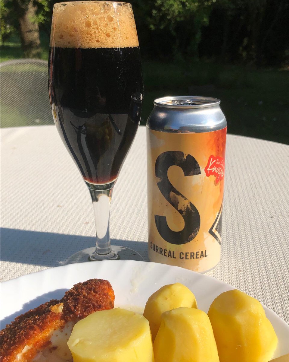 gummibierchen's tweet photo. #Spargelzeit mit #SurrealCereal #GranolaBreakfastStout @kuehnkunzrosen #Mainz 🍺#Spargelbier #aspargusbeer #kühnKunzRosen #mainzerbier #Meenzer #KuehnKunzRosen #Stoutlover #germanbeer #deutschesBier #DarkSideOfTheKnusper #asparagusbeer #Mittagsbier #ProstMahlzeit #lunchbeer #beer https://t.co/fMB2tB7pAU