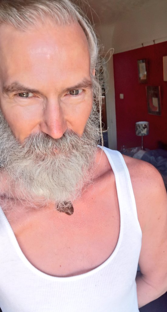 joncampling's tweet photo. Ok I'm taking my tanned bod n face
to the gym...
Laters.
Xx
#BuffRegis https://t.co/A0qEQGgZ8s