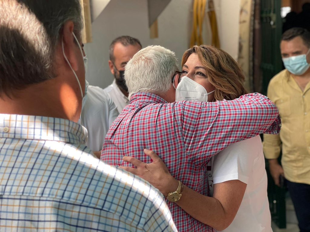 SVQConSusana's tweet photo. “Está claro que no soy la candidata de Ferraz, pero yo lo que quiero es ser la candidata de los y las militantes” 🗣 @susanadiaz. 

¡Y lo has conseguido! 🌹👏🏼 https://t.co/HcMsTz9VBl