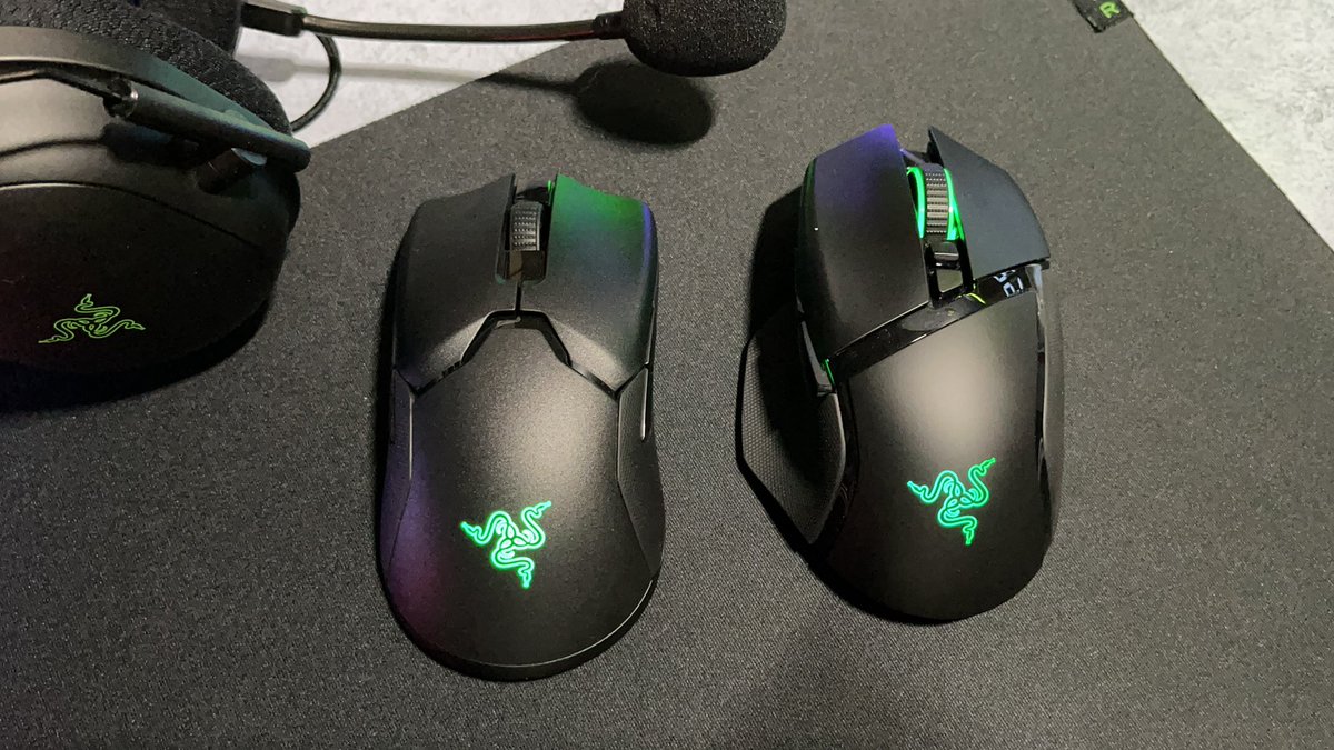 snojasoncho's tweet photo. #RazerBasiliskULTIMATE
#RazerVIPERULTIMATE
重さの違いとバジリスクの使い慣れたボタン数の違い
俺はやれるのか...
何よりもVIPERがちょいちょい #synapse に認識されない(´༎ຶོρ༎ຶོ`)
でも....
カッチョよし!w
#Razer #RazerJP https://t.co/VultwuDhDG