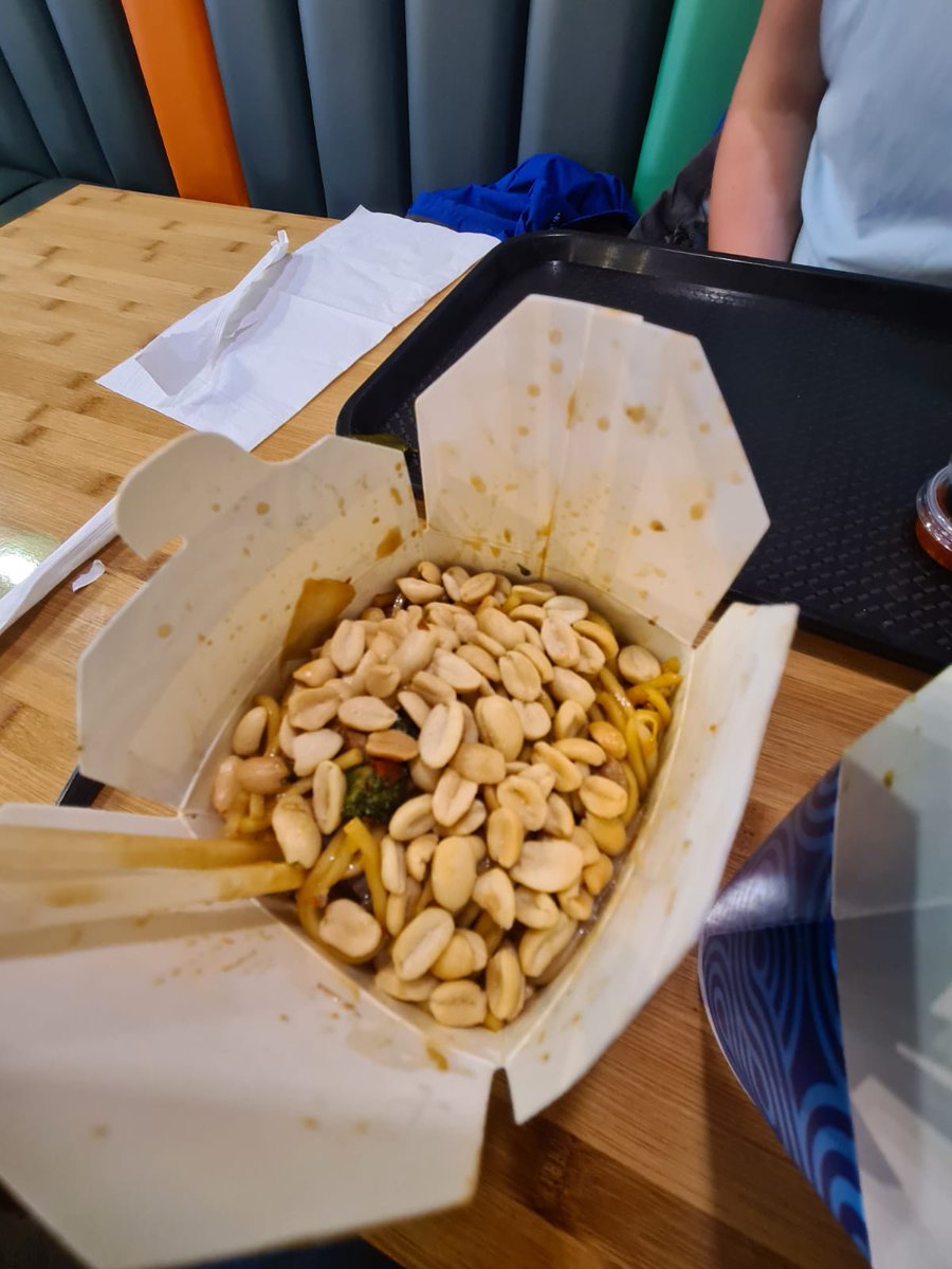 Jarbaskey_Kelly's tweet photo. Always enjoyed wok&amp;go, but this was so bad I had to discard it. They didn't fry it with the peanuts after forgetting them, but worse the noodles were overcooked, and only a few tiny pieces of waterlogged grizzle. For £7.30 I expected better as had in the past.
@wokandgonoodles https://t.co/8PgX7yS0Y5