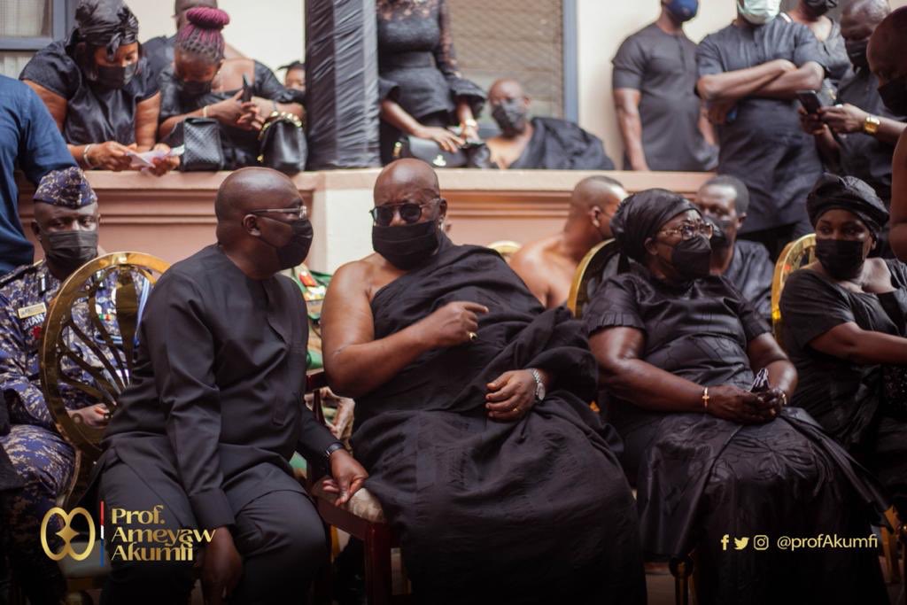 profAkumfi's tweet photo. On Saturday, 5th June, 2021 I joined President H.E. @NAkufoAddo, Vice President @MBawumia, Asantehene Otumfour Osei Tutu II and some government officials to bid a final farewell to the sister of our Former President J.A. Kufuor, the late Mrs. Cecilia Agyeiwaa Akoto Campbel.

1/2 https://t.co/xcFmmHATRy