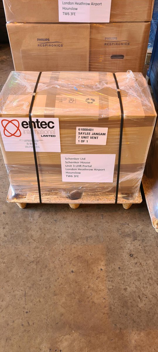 HelpIndiaBeatC1's tweet photo. Here's some photos of our CPAP ventilators reaching New Delhi! These will reach the Red Cross Society shortly for distribution in India. Keep supporting us so that we can continue shipping medical supplies to India: https://t.co/fEFyNAsrXb

#HelpIndiaBeatCOVID19 https://t.co/lJc1C0Hka7