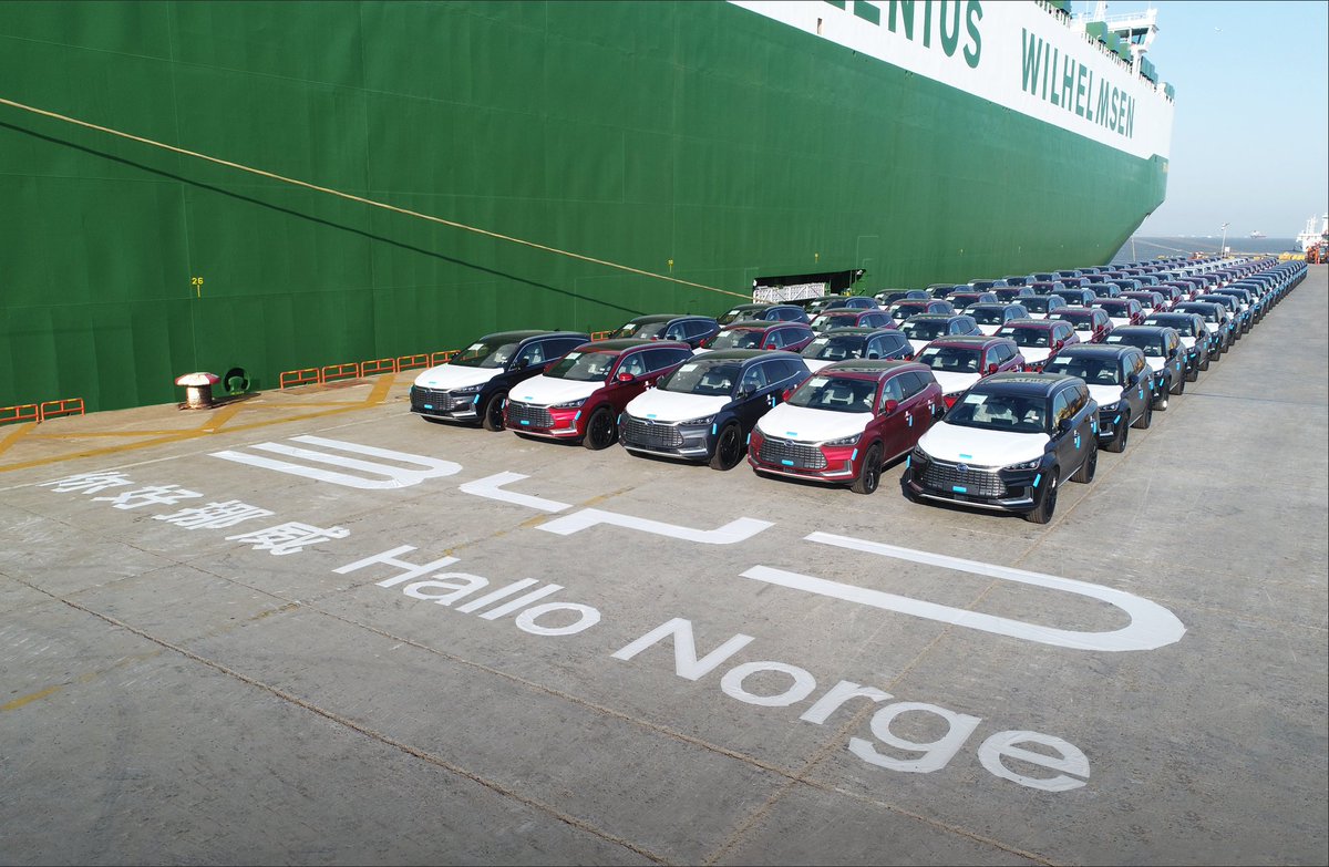 BYD_Europe's tweet photo. Our first 100 BYD Tang SUV set sail for Norway today!

The 'start of the European dream' marks BYD’s entry into the competitive European passenger car market, with a product which combines BYD’s very latest battery and NEV technology with European design and specification appeal. https://t.co/X9HXP5ZdkT
