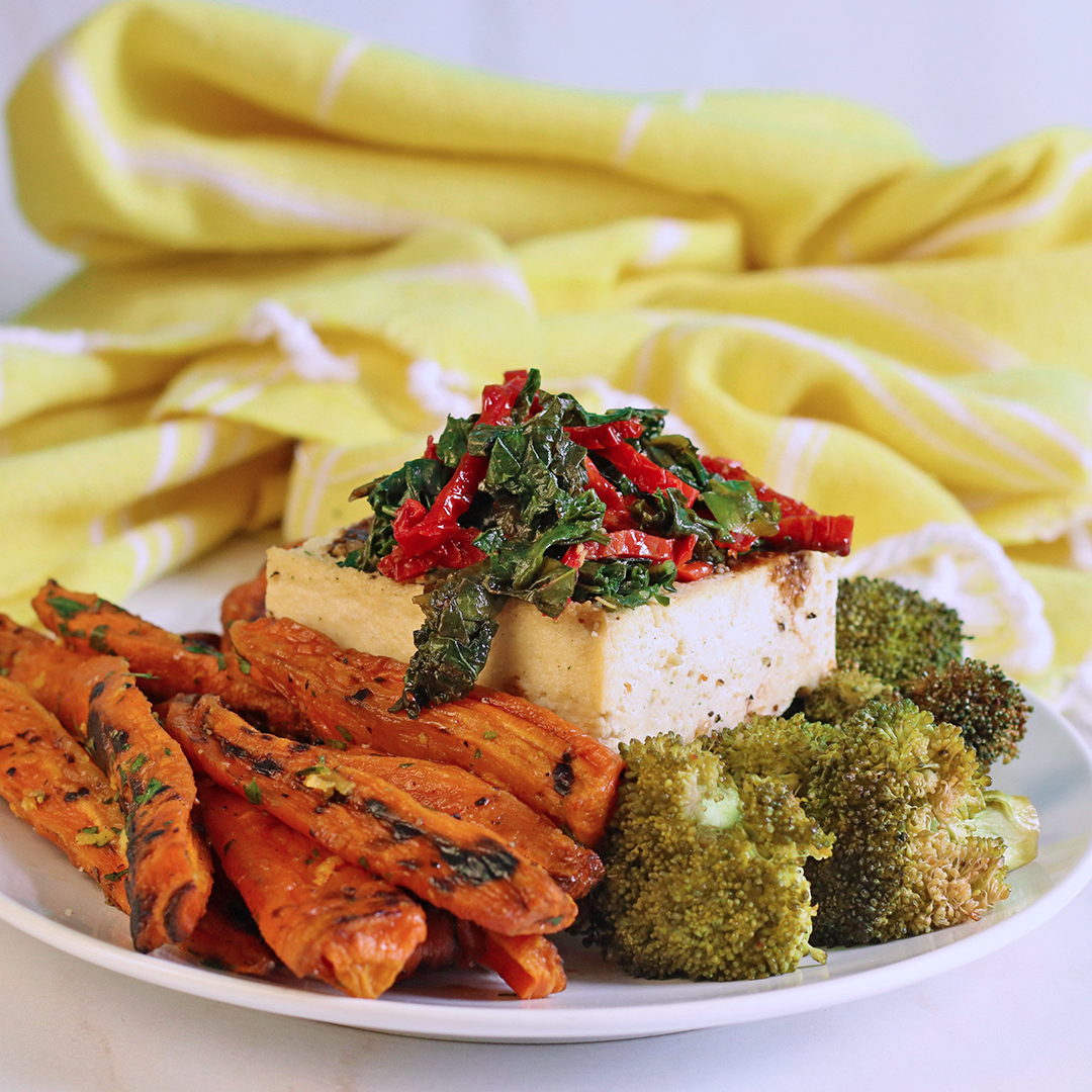chefjessrdn's tweet photo. Yes, we cater! Served family-style, individually-packaged or as a boxed lunch, we have 100+ #catering options for entrées, beverages and dessert: https://t.co/6arkvz7JOs #dccatering #dceats https://t.co/R02IISks3s
