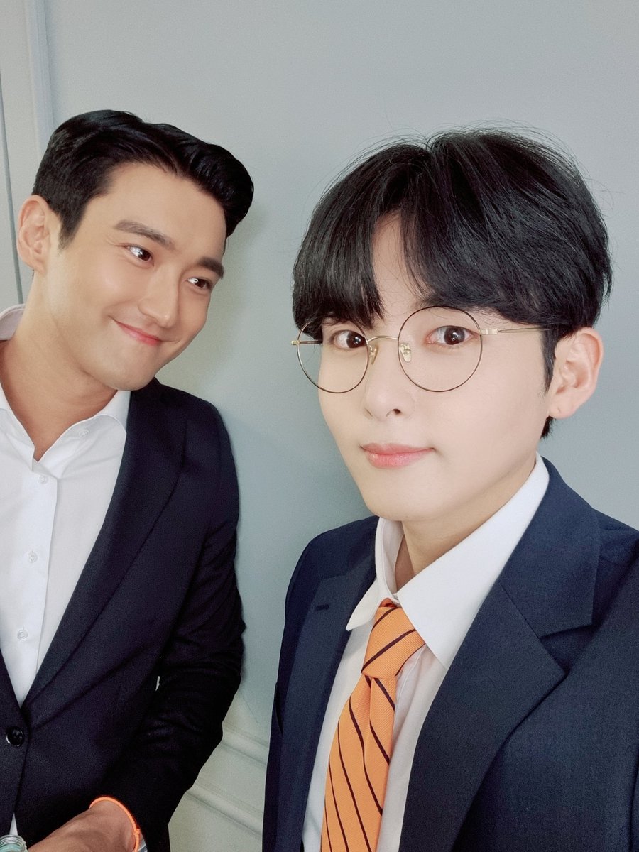 ✔ 210607 고독방에 올라온 사진 ♡
           - 세번째 🤟

- 마시형과 함께 찍은 셀카들 ~~

#려욱