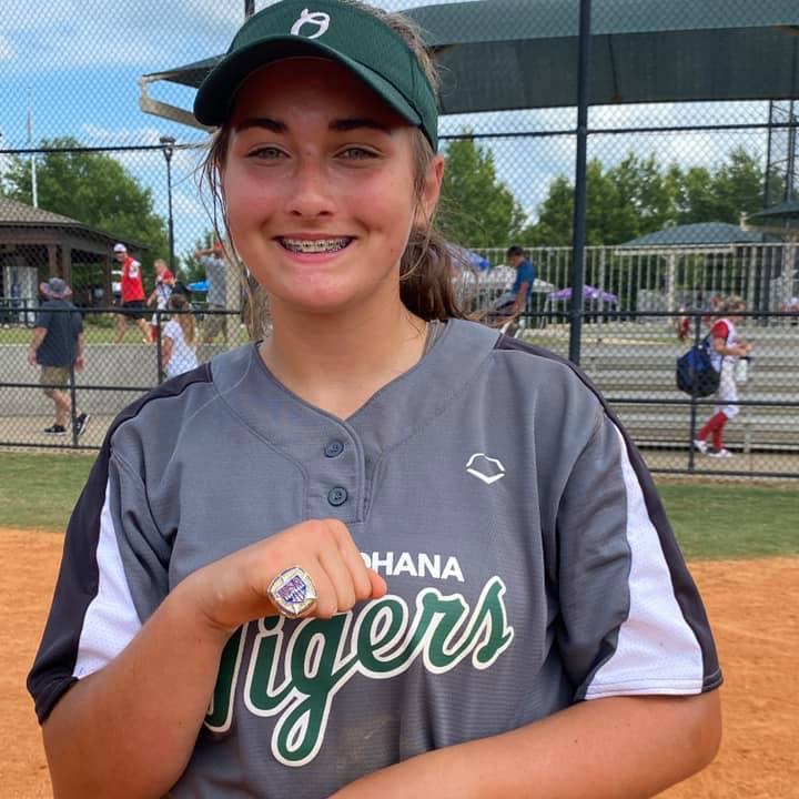 After having to face her last week, the Ohana Tigers (SC) invited Class of '25's Haley Littrell to guest with them this weekend. All she did was win two games in the circle including the 10-1 Championship Game! <a href="/USASoftball/">USA Softball</a> State Champs at Tyger River.
#fastpitch
#strikeouts
#rbi