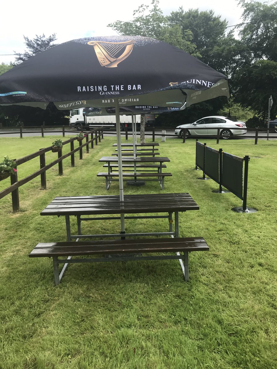 JoeDaCook1's tweet image. Monday June 7, 3 hours to kick off, weather dry but not too warm so dress appropriately and you won’t notice it.