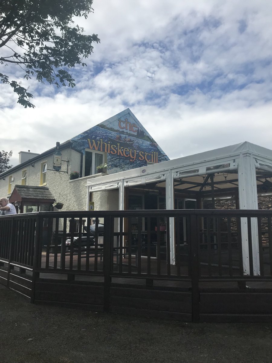 JoeDaCook1's tweet image. It’s good to be back serving drink and food in a beautiful setting by the lake in Dromineer, Hopefully the weather will play its part!!