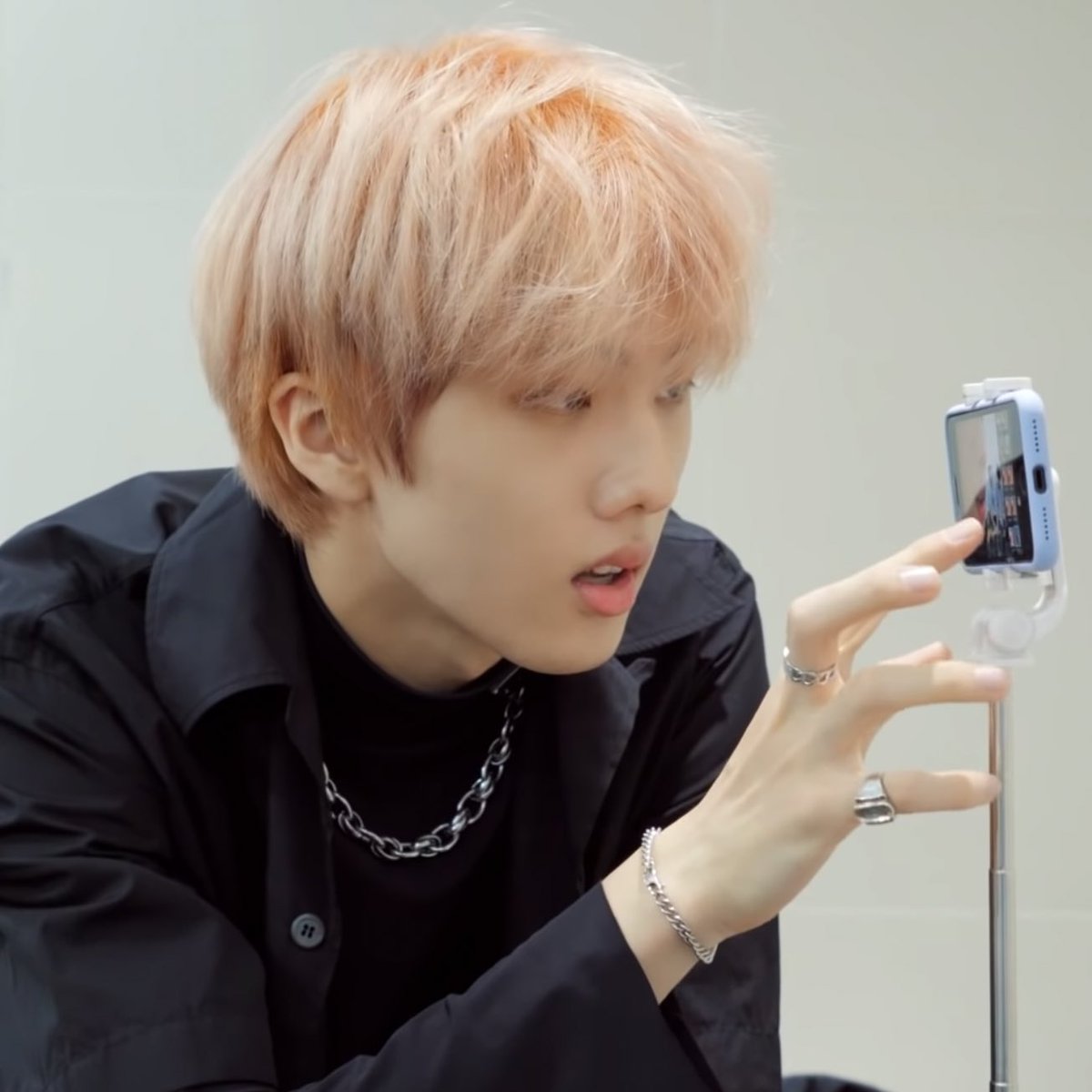 ผู้เชี่ยวชาญด้วยการ Vlive เก่งระดับปรมาจารย์