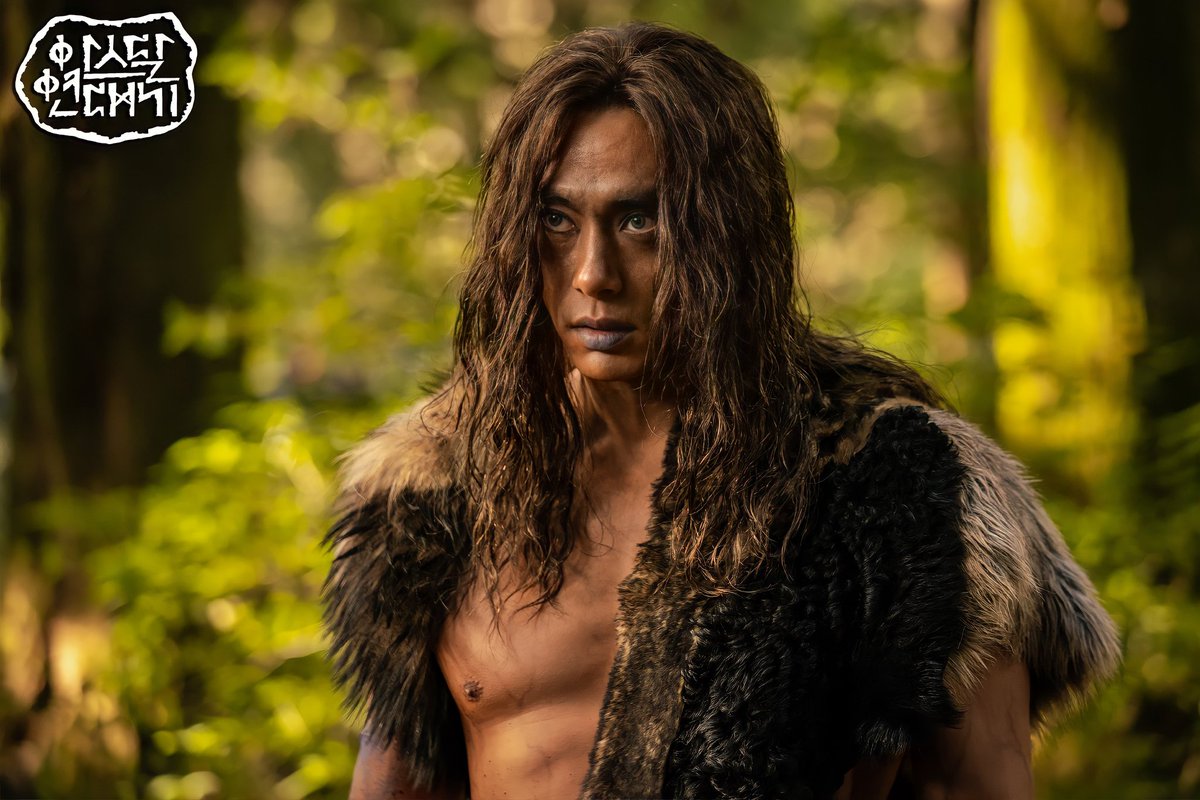 kdramaeun's tweet photo. am i the only one who's still wishing for Ragaz and Asa Hon more scenes in Arthdal Chronicles S1? But they're until ep 1. The parents of Eunseom and Saya 🥺 

#ArthdalChronicles https://t.co/SLQQnrHE5a