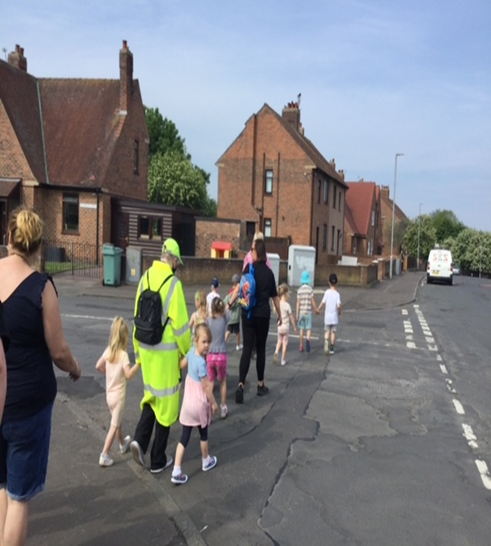 CherryTreeEYC's tweet image. We had a sponsor Walk &amp;amp; Wave around our Community.  The Lollypop Lady &amp;amp; the Community Police Officer along with parents helped us get around safely!