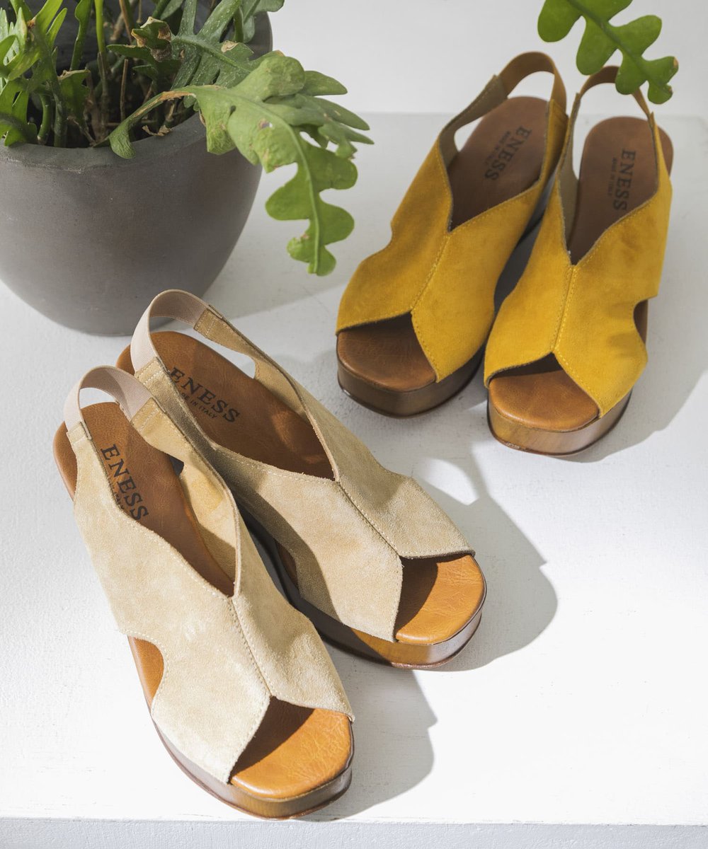 URBAN_RESEARCH's tweet image. 【ENESS　別注スエードサボサンダル】
サマースタイリングに映える季節感たっぷりのサボサンダル

urban-research.jp/product/urban-…

#アーバンリサーチ #サンダル #ENESS #WOMEN #fashion #2021SS