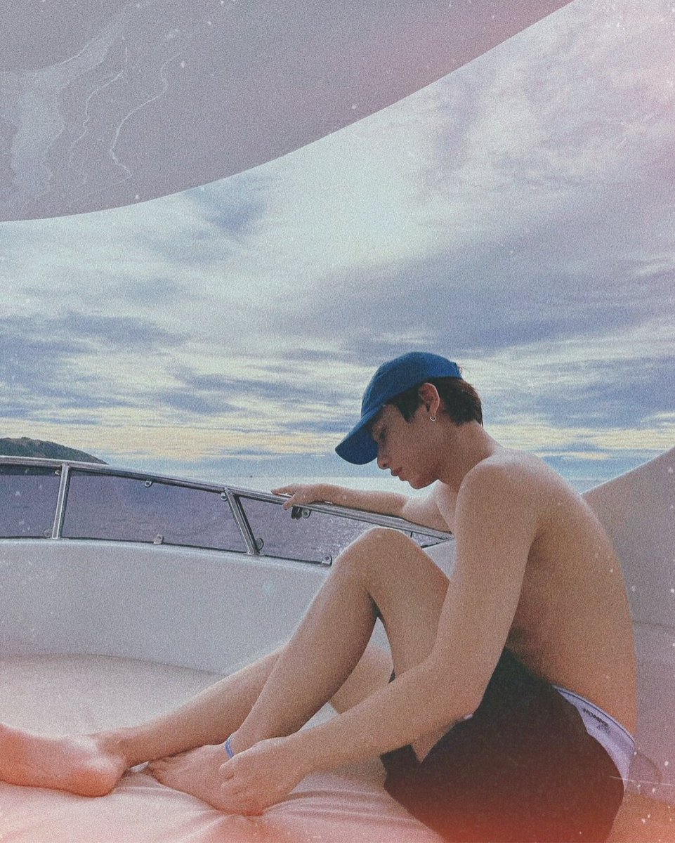 sphyngly_'s tweet photo. 🛥 https://t.co/lh8Qk7iMRD
