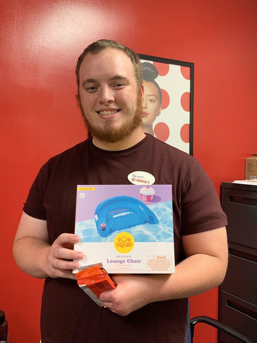 The results are in!🤩These team members have continuously showed their commitment to our guests and spreading #joy to everyone they meet! 🎯 #joyaward #worksomewhereyoulove @JPDixon77 <a href="/AshMo2357/">Ashley</a> <a href="/DMiller2357/">Daniel Miller</a> @CameronWhitham