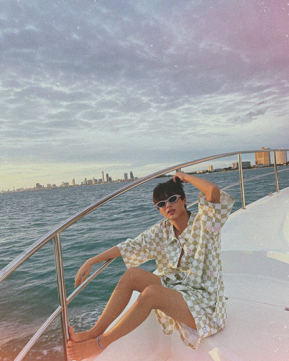 sphyngly_'s tweet photo. 🛥 https://t.co/lh8Qk7iMRD