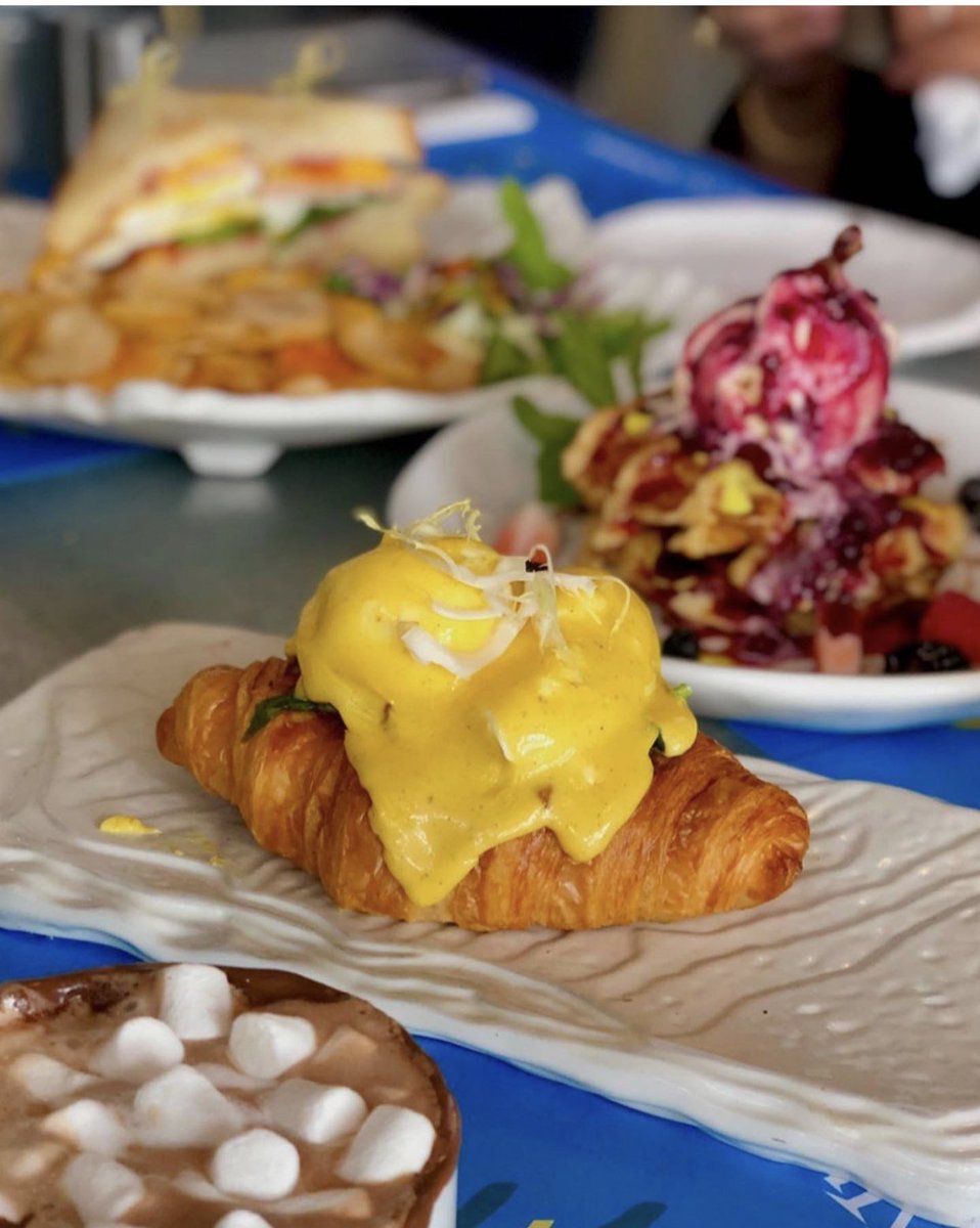 #فطور مطعم بريكفاست كلوب في #الخبر  - مجمع بفليون .

By; am.135y