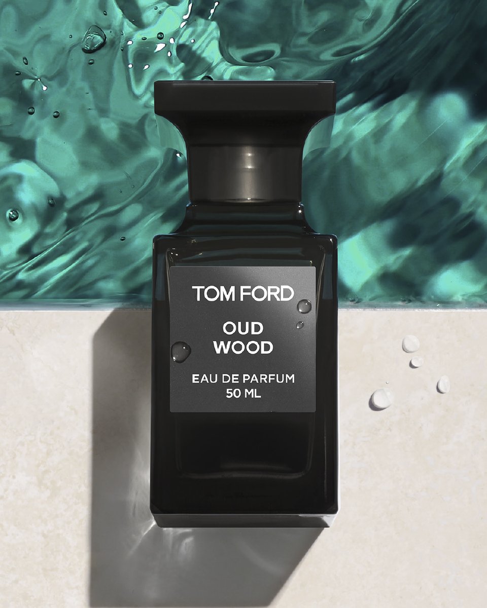 TOMFORD's tweet photo. As temperatures rise, Oud Wood remains a powerful seduction, composed of earthy and amber facets.
#TOMFORD #TOMFORDBEAUTY #PRIVATEBLEND https://t.co/EHH2QIyVs5