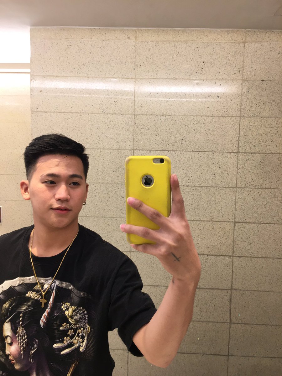 Oreo046's tweet photo. City of dream atm 👅 https://t.co/PEs1FKgNWt