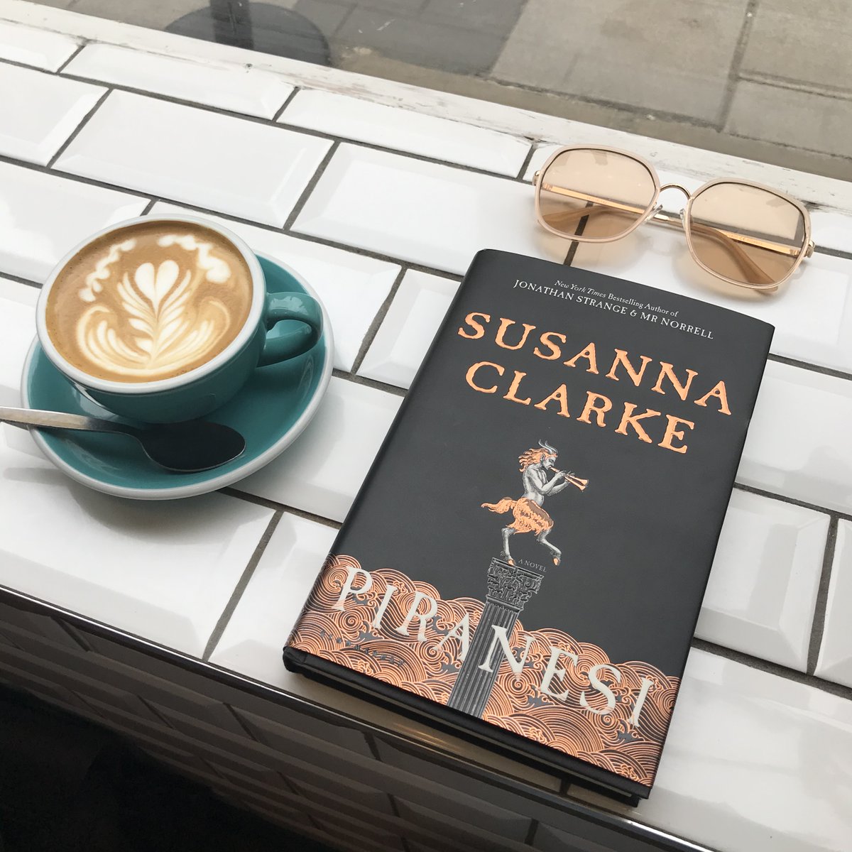 joynessthebrave's tweet image. A generous benefactor (may their tribe increase!) has offered me a dozen copies of Piranesi to give away in preparation for my book club! To enter:

- make sure you're following me (so I can dm you)
- share this post
- tag a friend that might  join the book club with you!