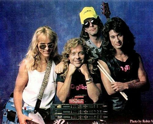 Happy Birthday to Damn Yankees co-founder and drummer Michael Cartellone. He turns 59 today. 
