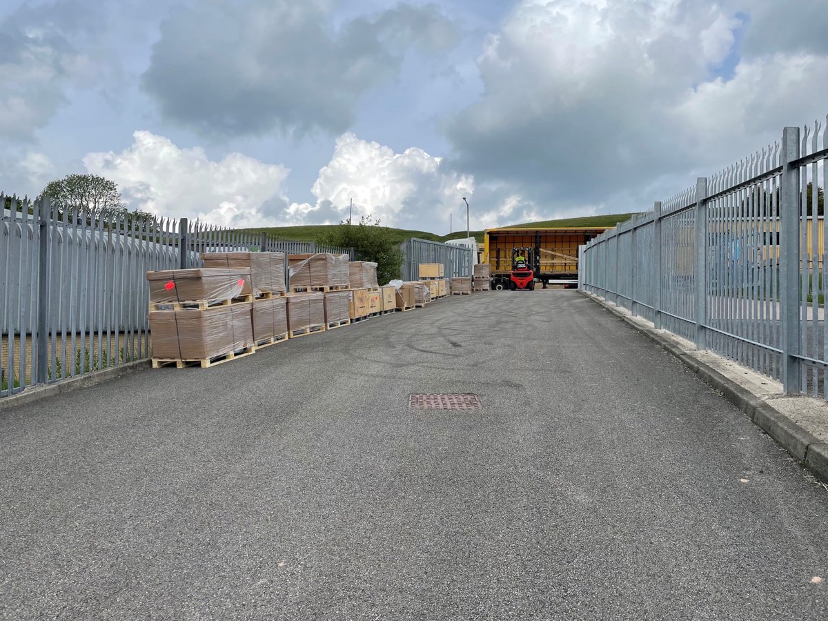 MCTBrattberg's tweet photo. Welcome to our new colleague Terry ! We have a busy day ahead 😀 #teambrattberg #teammct #busy #mctbrattberg #neverbeenbusier #Projects #puttingsafetyfirst https://t.co/ijKFCRrHZy