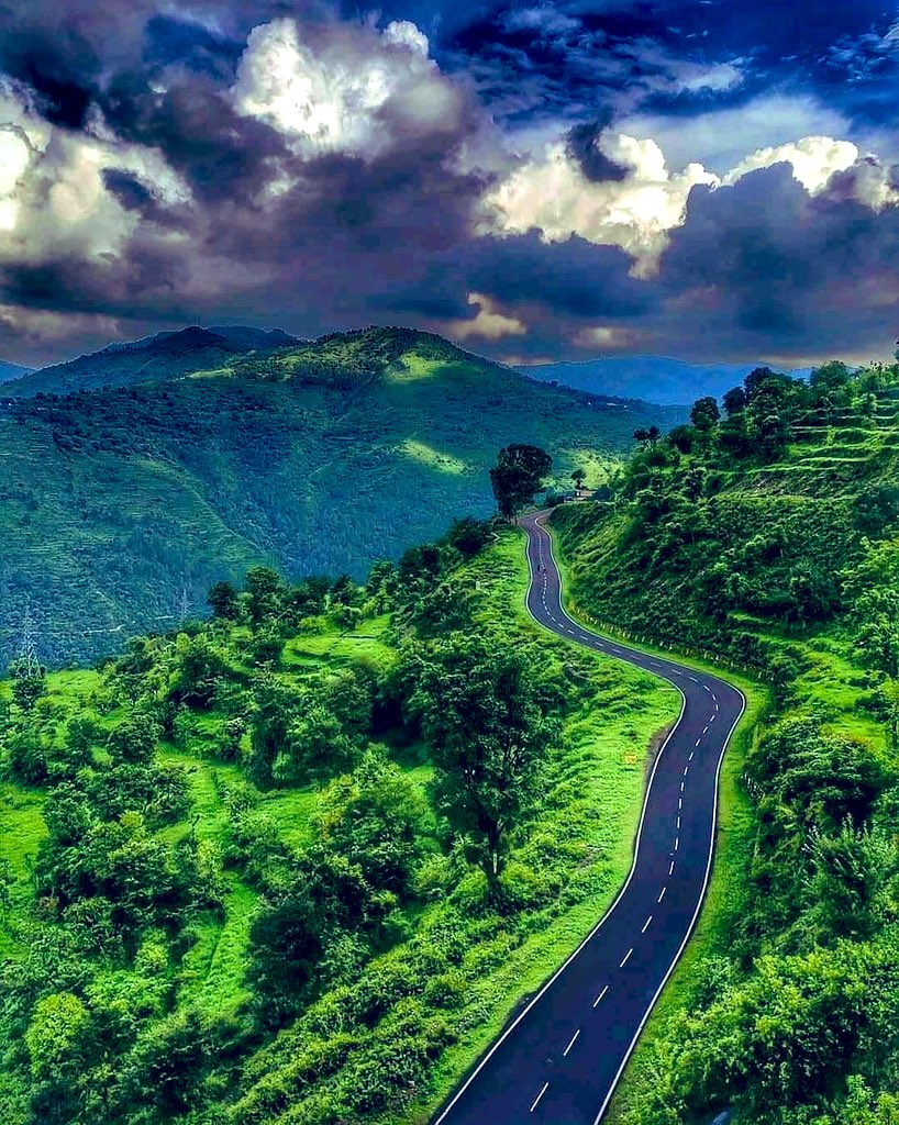 Ensure to take the right path. Coz more than destination, it’s always the journey which is memorable. ❤️

🌸🌳🌨🌈

#HealingNature
#BeautifulWorld