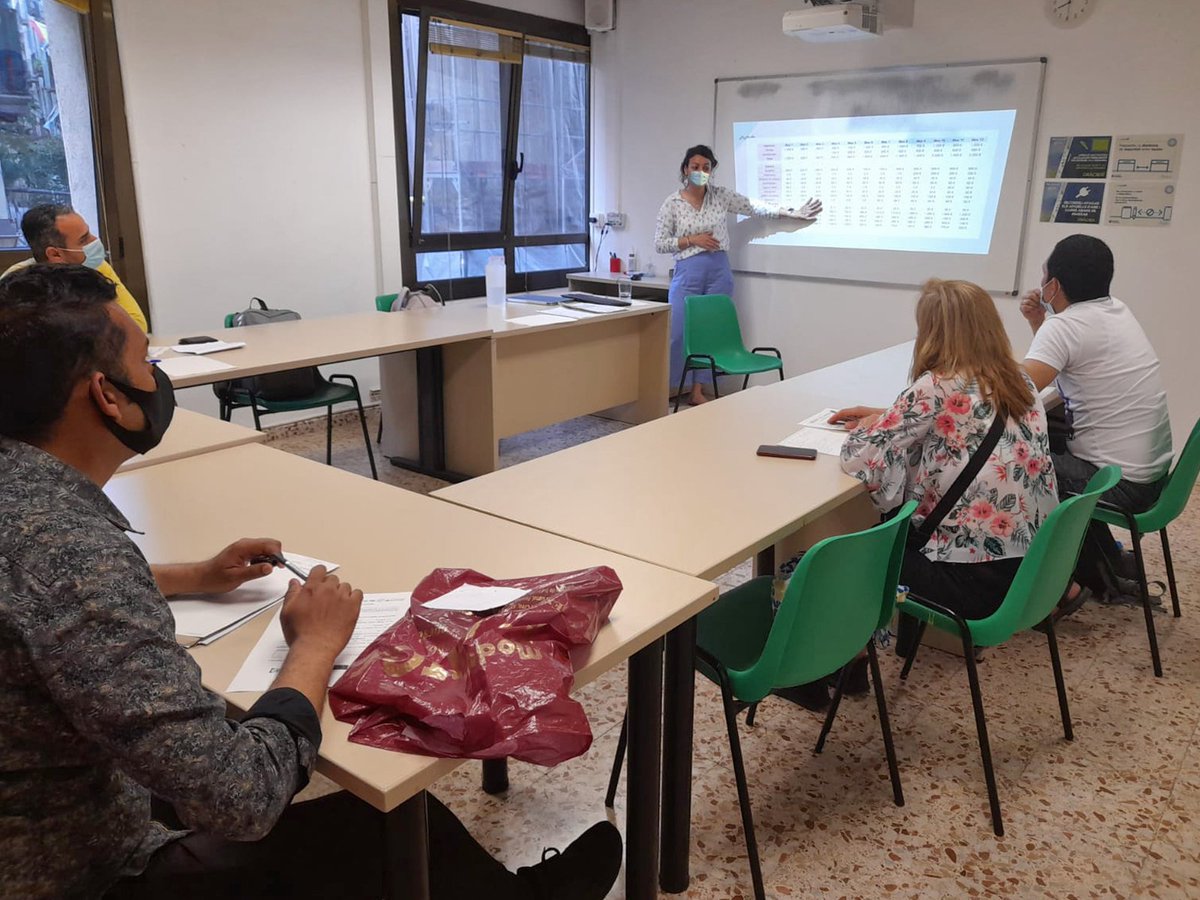 Espai Emprèn i Microcrèdits tweet media