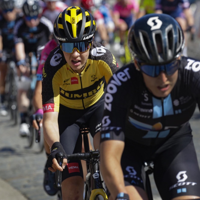 visma_lab_women's tweet photo. #Throwback to a weekend of racing in Belgium 🙌🏻
Check out the best pictures from #DDHH21 and #DwarsdoordeWesthoek 📸