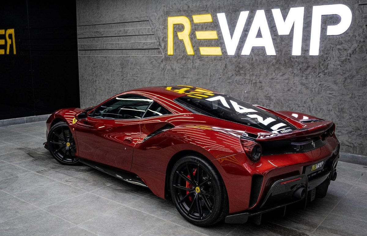DailyFerrariTM's tweet photo. Gorgeous Pista 💥 https://t.co/0JV9pOUYcI
