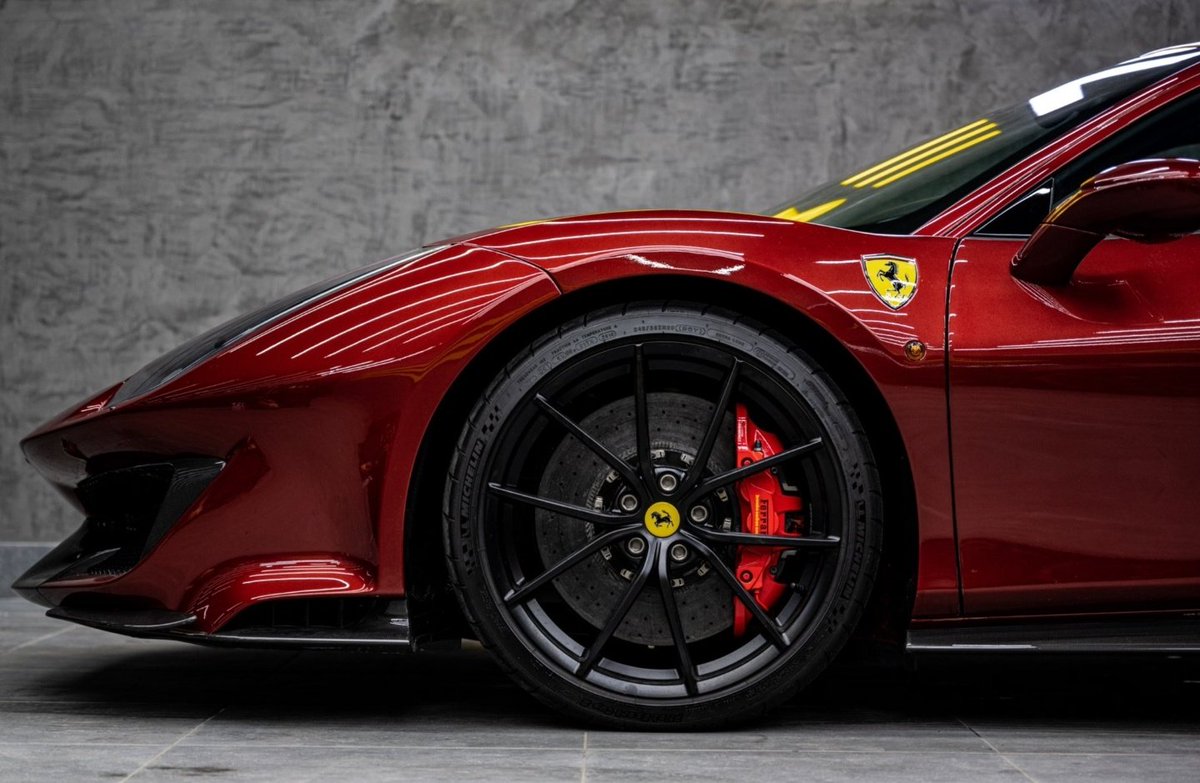 DailyFerrariTM's tweet photo. Gorgeous Pista 💥 https://t.co/0JV9pOUYcI