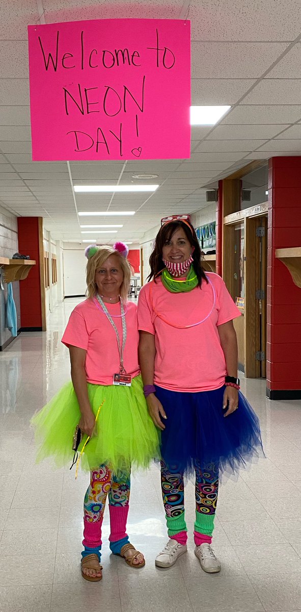 Mrs. Sproul's Class tweet media