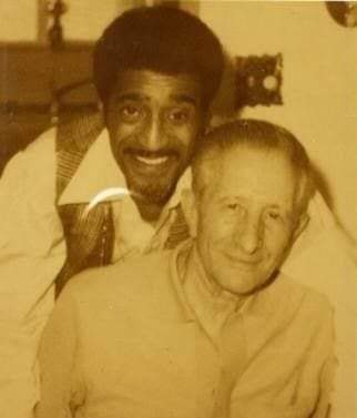 KingsOfGangster's tweet photo. Sammy Davis Jr and Gambino Family Boss Carlo Gambino. https://t.co/1G5VTw7nXB