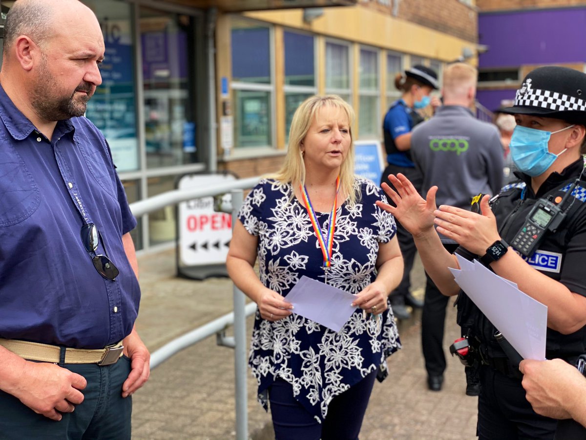 WestMerciaPCC's tweet photo. Deputy PCC Tracey Onslow is in #stourport for the launch of the #shopcop initiative that allows retailers to link in with @WMerciaPolice @StourportCops if they have concerns about shoplifters.
#safercommunities https://t.co/vUwFK3itQ8