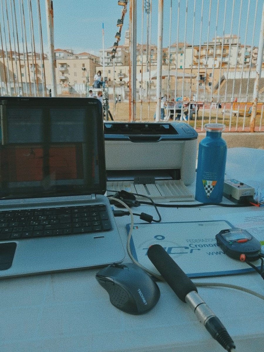 Non c'è campo che scappi🏃🏻

📍 Dopo il campo Coni di Avellino e il campo Virgiliano di Napoli, i crono partenopei aggiungono un altro tassello in termini di affidabilità e precisione anche al campo Vestuti di Salerno.

#wearecronos ⏱️