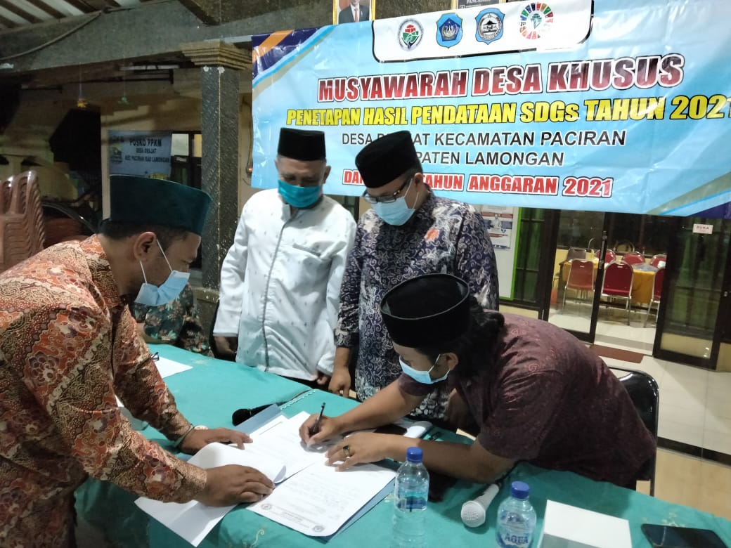 kadrajat's tweet photo. Selamat dan Sukses kepada Pemdes Drajat Kec Paciran Kab Lamongan dan Pokja Relawan yg telah mensukseskan Pendataan SDGsDesa
#Trimakasihpakjokowi
#TimakasihGusmenteri
#SDGsDesaYes
@halimiskandarnu
@Iskandar__NH 
@DewantoAndry 
@Wanut_Susisno 
@arisaputrop3md https://t.co/MJ0DSTgN4B