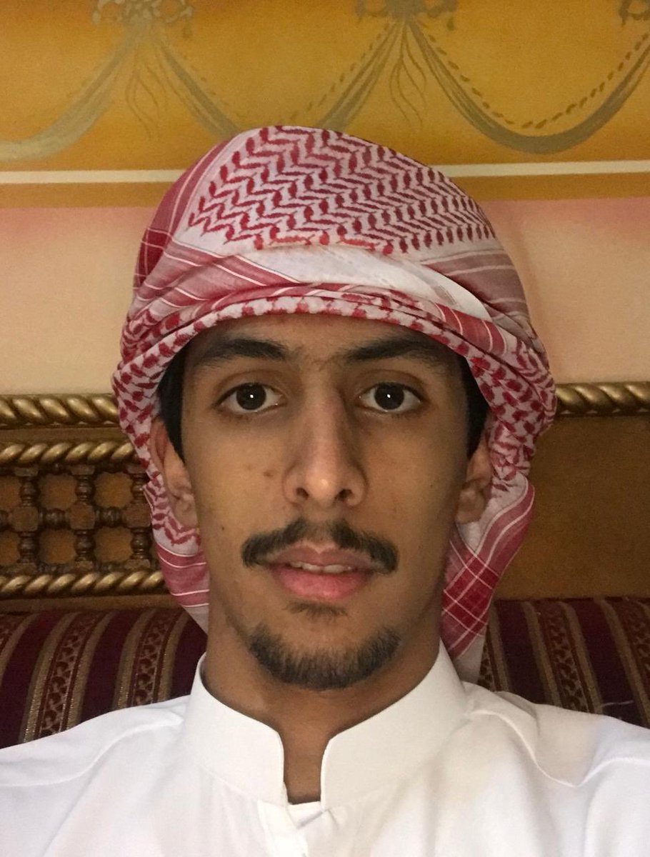 إنجاز جديد لأعضاء ALT ولكن هذه المرة على مستوى اكبر ، حيث وصل اخونا سليمان المري من دولة الإمارات 🇦🇪 

لتصفيات النهائية لبطولة بيس الرسمية بالمركز الثاني والتي تضم الاربعة الاوائل فقط ..

نبارك لسليمان ونتمنى له التوفيق والنجاح في التصفيات النهائية 👏🏻

#PES2021 #KONAMI