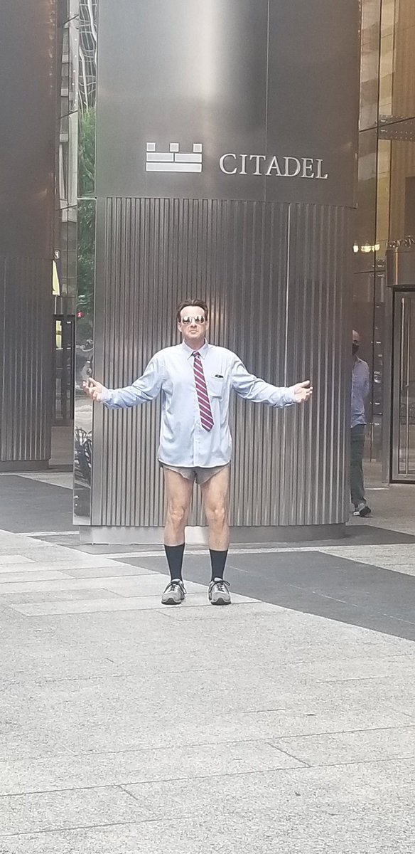 TheJordans1023's tweet image. Here at the heart of Chicago by the Citadel building #NakedShorts #amcshortsqueeze #AMCSTRONG #AMCWeLoveTheStock #AMCSqueeze  @ApesTogetherDoc @matt_kohrs @masked_investor @KatStryker111 @TradesTrey @TaraBull808 @stonksarelife @Joshuajammes