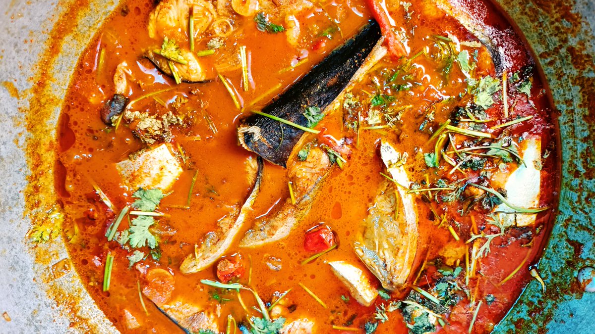 RejishZ's tweet photo. Fish gravy 
Youtube link :https://t.co/gmMZmUzahC
Hi frieds .. iam your Rejish .. Its my channel .. for many cooking videos .. watch subscribe and support me 
#food #foodsafety #foodblogger #foodtwitter #foodlovers #RecipeOfTheDay #EAT https://t.co/m3GnGxLBpJ