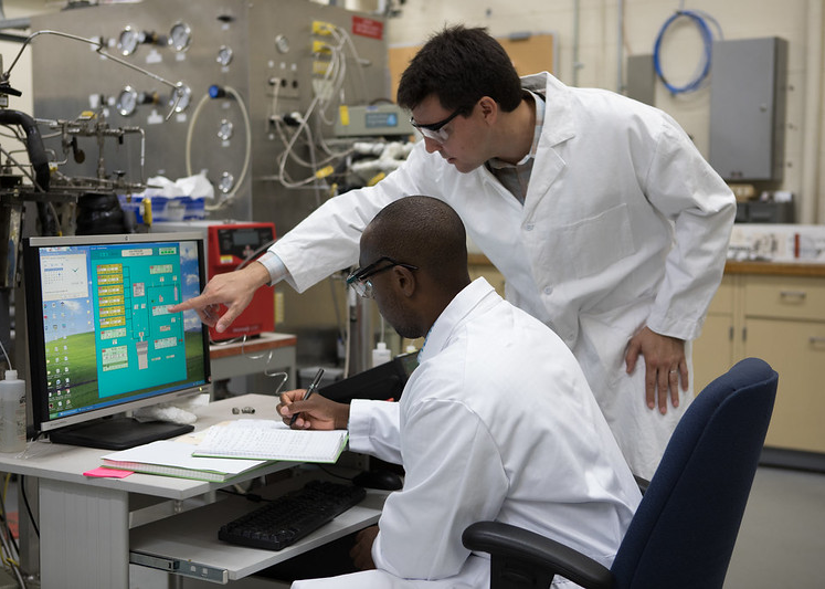 NETL_DOE's tweet photo. #NETL welcomes 41 interns across three internship programs in 2021! The Lab will host the next generation of scientists and engineers virtually over 10 weeks to learn under the Lab’s world-class researchers. Read more: https://t.co/3EWi17DNhF #NETLSTEM #MLEF #CHRES #EERE https://t.co/nUzPmZIC6x